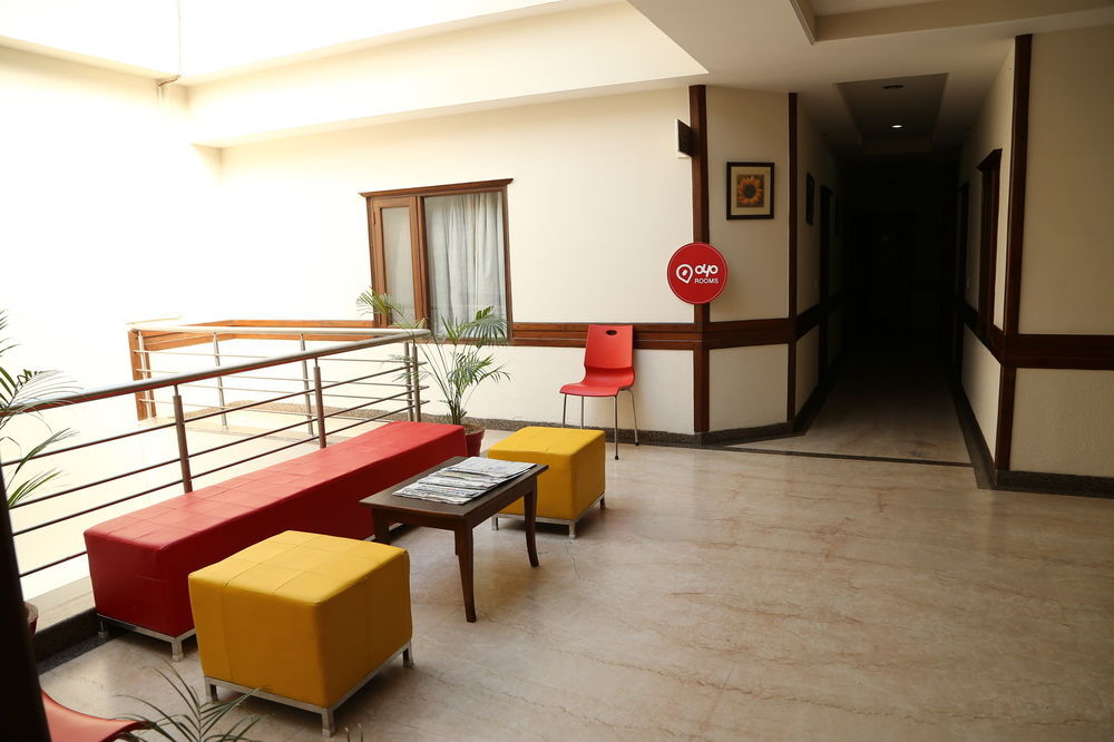 Oyo Rooms Chandigarh Sector 34 Zewnętrze zdjęcie